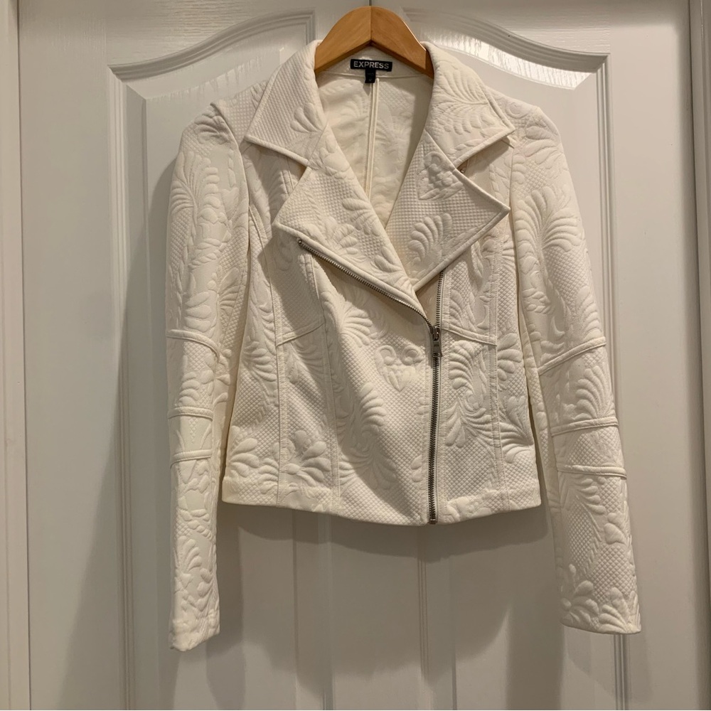 EXPRESS White fabric embossed moto jacket XS